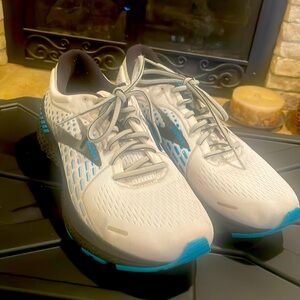 Brooks Adrenaline 21 Guiderails Men's size 10  Running Athletic Tennis Shoes